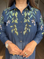 Soft denim embroided dress with pockets (Basil)