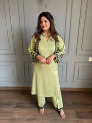 Embroided woollen co-ord set (Pista)