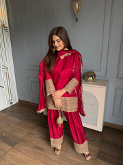 (Koyal) Beautiful festive wear suit in tissue fabric