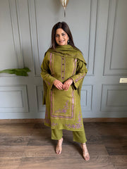 Super warm and soft knitting embroidered shawl suit (Shyra)
