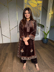 Velvet embroided pheran set (Shine)