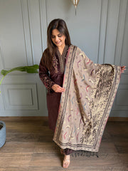 Corduroy velvet suit with banarasi dupatta (Khamrah)