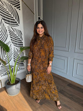 Super pretty and soft Crushed Georgette long dress (Kia)