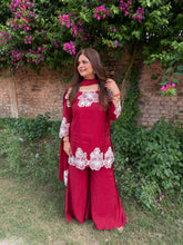 Beautiful mul chanderi suit with patch work detailing and kalidaar pants and full lined suit (Reshma)