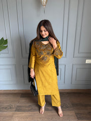 Corduroy soft and strechable velvet suit with embroidered silk dupatta (Natasha)