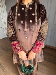 (Kaira) Real mirror with dori embroidery velvet co-ord set