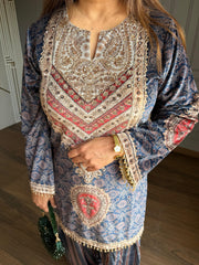 (Tara) Beautiful velvet embroidered co-ord set in farshi salwar