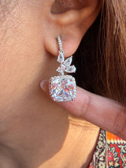 (Jewel) Very premium drop stone design earrings
