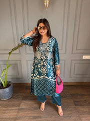 New summer co-ords with cotton lining on shirt real mirror detailing on neckline (Nysha)