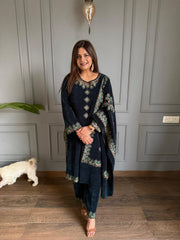 Superior quality corduroy velvet shawl suit (Hayat)