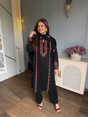 (Sukku) Beautiful embroidered woollen shawl suit