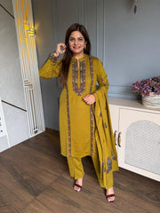 (Sukku) Beautiful embroidered woollen shawl suit