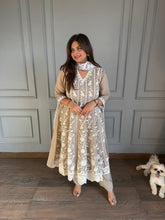 Mul chanderi cotton embroidered suit (Chavi)