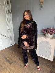 (Mahak) Embroidered velvet farshi salwar shawl suit