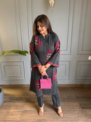 Pure acrylic wool embroided loose style co-ord set (Cementic)