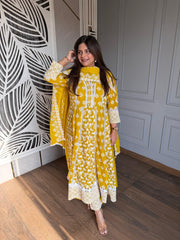 Pure cotton chikan-kari anarkali suit with cotton lining on shirt (Shalini)
