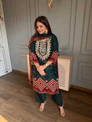 Beautiful bandhani print 3 piece suit in crepe fabric (Naureen)
