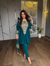 VELVET STRAIGHT SUIT WITH POTLI