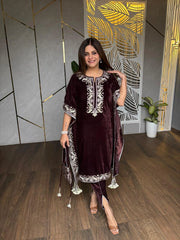 VELVET FRONT BACK EMBROIDERY SUIT