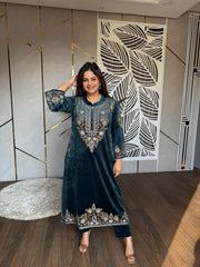 DOUBLE THREAD EMBROIDERY PHERAN SET
