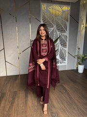 ROSE EMBROIDED SHAWL SUIT