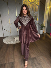 V NECK EMBROIDED COTTON CO-ORD