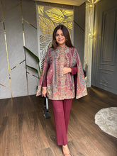 Short pashmina sleeveless capes