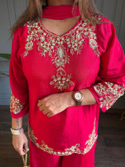 Short sharara suit with detailed handwork (Dilruba)