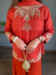 Short sharara suit with detailed handwork (Dilruba)