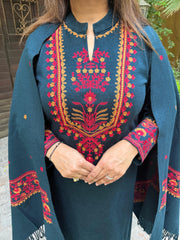 Embroided woollen shawl suit (Neha)