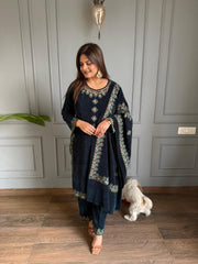 Superior quality corduroy velvet shawl suit (Hayat)