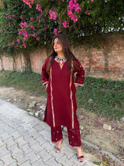Embroidered kullu chogha sets (Vinita)
