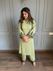 Embroided woollen co-ord set (Pista)