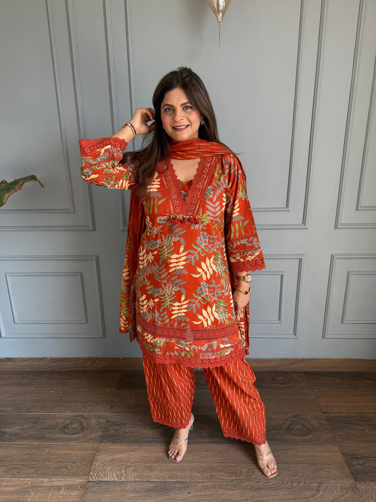 Pure cotton suit in farshi salwaar (Alizeh)
