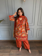 Pure cotton suit in farshi salwaar (Alizeh)