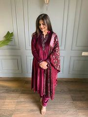 Shimmer velvet A lined flarred anarkali suit (Cranberry)