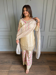 Hand embroidered tissue with lining (Arushi)