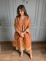 Crushed tissue suit with beautiful organza dupatta (Sharda)