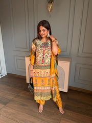 Beautiful embroidered cape kaftaan set (Zara)