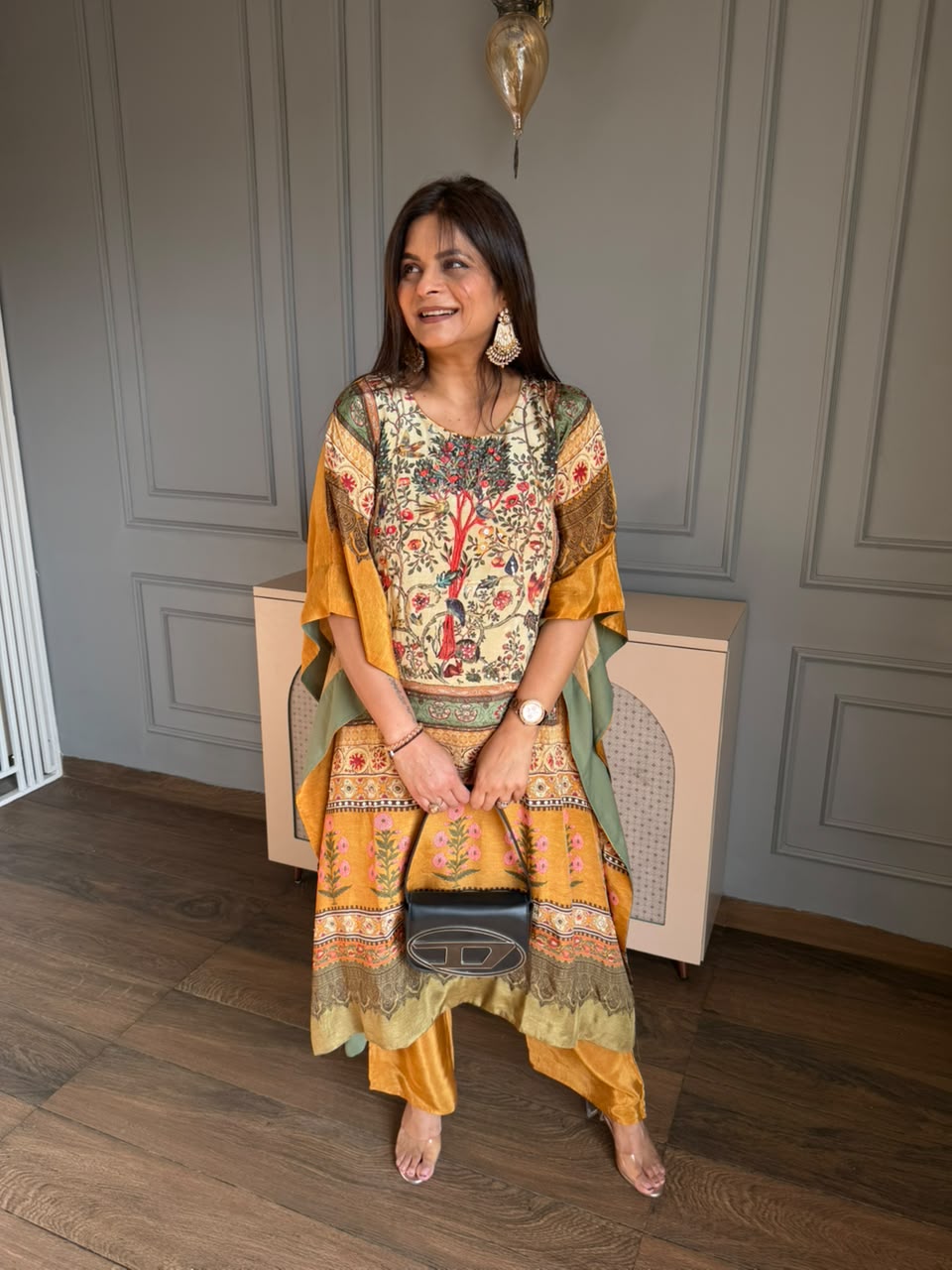 Beautiful embroidered cape kaftaan set (Zara)