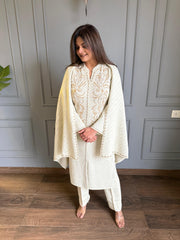 Knitted wool embroided shawl suit (Shimla)