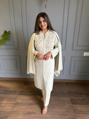 Knitted wool embroided shawl suit (Shimla)