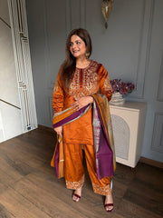 (Shazahn) Corduroy velvet farshi salwar suit with embroided dupatta