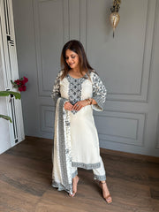 Pure cotton embroided suit (ZARA)