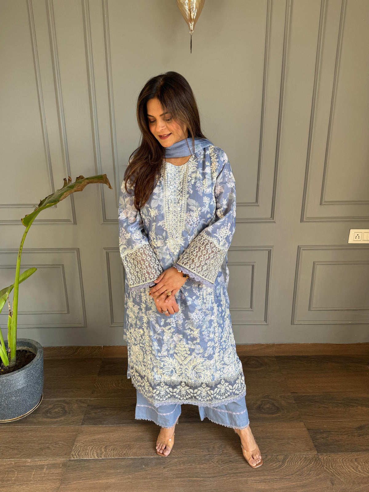 Embroidered Pakistani pure cotton suit with cotton lining on shirt (Arzu)