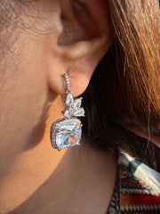 (Jewel) Very premium drop stone design earrings