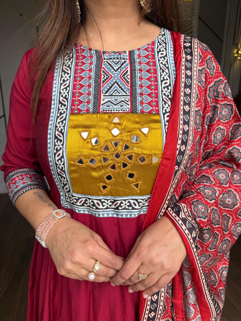 Muslin flarred suit (With sleeves)