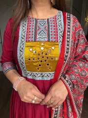 Muslin flarred suit (With sleeves)