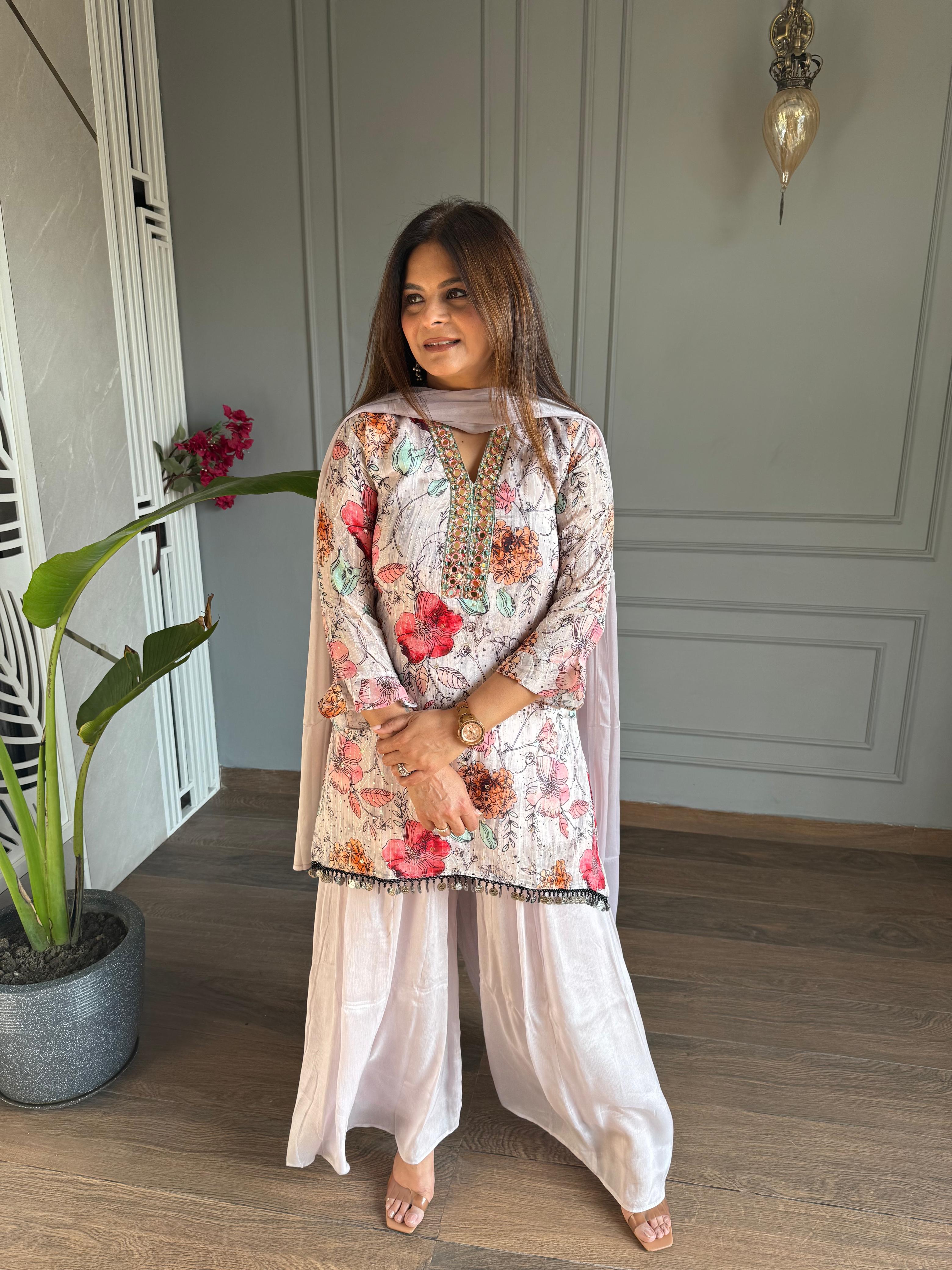 FULL SEQUENCED EMBROIDED SUIT (PINEAPPLE)