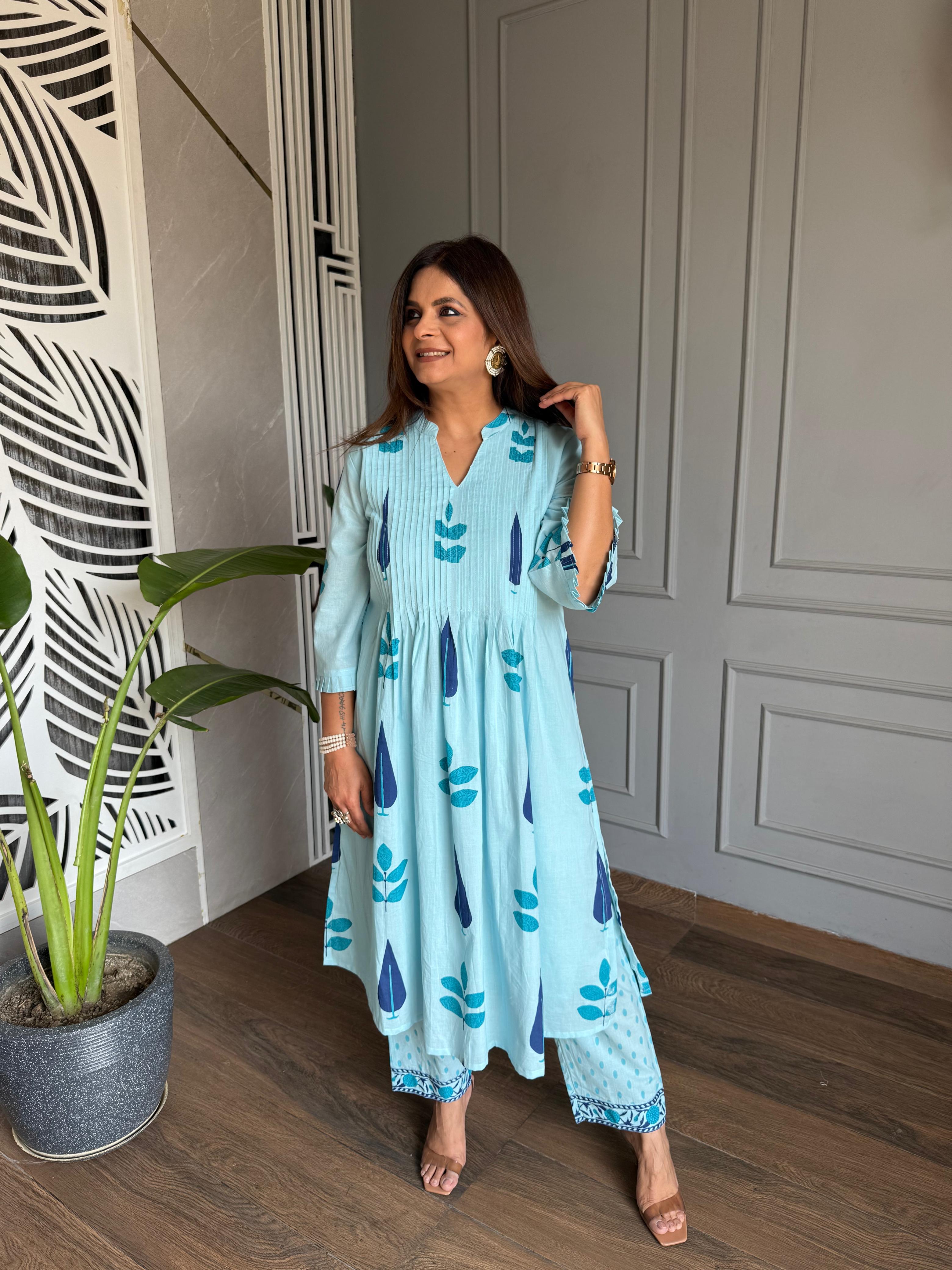 Cotton A line 2 piece pleated suit with lining on shirt (Titli)